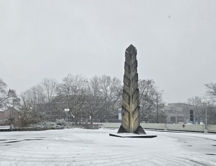 Schnee 2 Schnee an der Stadthalle, Bild: Alexander Heinz