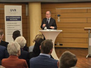 Jörg Krämer von der Commerzbank bei seinem Vortrag, Bild: Alexander Heinz