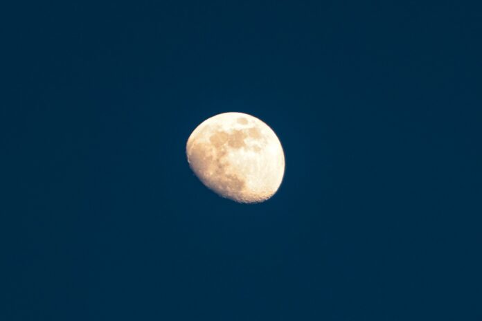 Mond Kein Mann im Mond zu sehen, Bild: Alexander Heinz