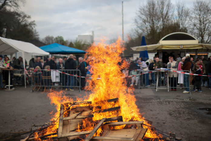OF26-56004 Osterfeuer in Tiefenbroich 2026, Bild: Alexander Heinz