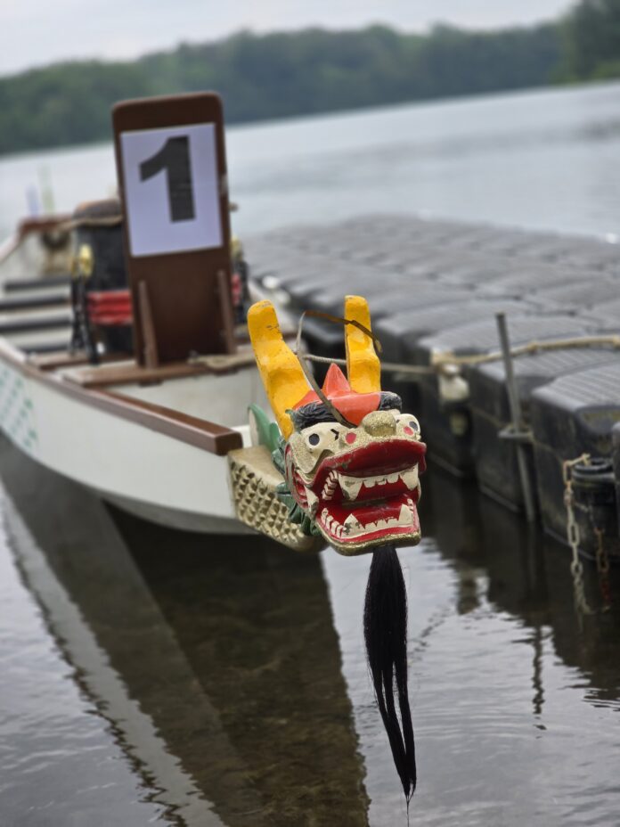 Drachenboot Am 24.5.2026 stehen die Drachenboote am Grünen See wieder für das Rennen bereit, Bild: Alexander Heinz