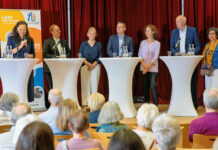 Kinder brauchen eine Lobby, Krisenzustand weitet sich aus Daniela Wiesler, Prof. Sebastian Kurtenbach, Britta Sülzen, Patrick Anders, Ursula van der Linde, Dr. Jürgen Holtkamp, Maymol Devasia-Demming, Bild: Dirk Drommershausen