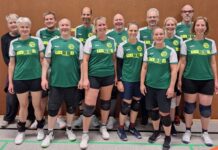 Schweiß, Stimmung und Titelverteidigung: TuS 08 Lintorf marschiert ins Volleyball-Finale Das Volleyball Mixed Team vom TuS 08 Lintorf, Bild: TuS 08