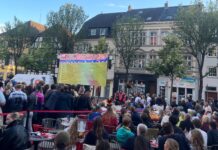 Ratingens Public Viewing: Gemeinschaft, Euphorie und Leidenschaft Ratingens Public Viewing zog zahlreiche Besucher an. Foto: Emily Schier