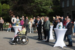 Gespannte Stimmung vor der Bekanntgabe der Namen des neuen Prinzenpaars für die Session 26/27, Bild: Alexander Heinz