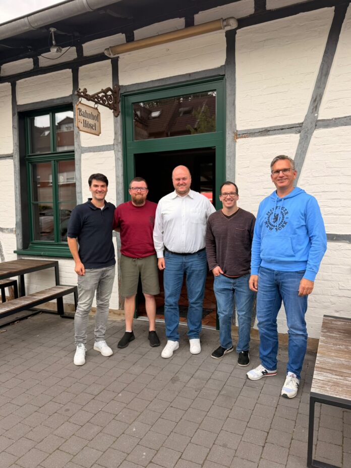 Förderverein SV Hösel Michael Rueber, Bjoern Behrendt, Peter Thomas, Christian Schmitt und Maik Grazikowske , Bild: Förderverein