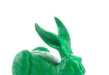 Dürer-Hase als Hauptpreis beim städt. Malwettbewerb Dürer-Hase (2003) von Ottmar Hörl. Der Künstler hat die Skulptur als Hauptpreis gestiftet, Foto: Ottmar Hörl
