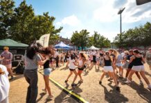 25.000 Besucher beim Festmahl: Video zum Stadtjubiläums-Festmahl jetzt auf dem Youtube-Kanal der Stadt Die Aktionsfläche beim TV Ratingen erfreute sich großer Beliebtheit, Bild: Alexander Seidl