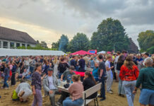 Hösel feiert den Sommer – und sich selbst Impressionen der Beachparty Hösel 2026, Bild: Alexander Heinz