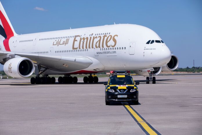 A380 Airbus 380 auf dem Rollfeld am Düsseldorfer Flughafen, Bild: Flughafen DUS