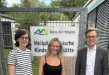 Rotary Club spendet 10.000 Euro für Snoezelen-Projekt Heilpädagogischer Kindergarten Ratingen-West erhält neuen Sinnesraum Susanne Witschel, Förderverein, und Lisa Balzer, Leitung, freuen sich über 10.000 Euro, übergeben von Rotary Past President Jan Link, Bild: Rotary