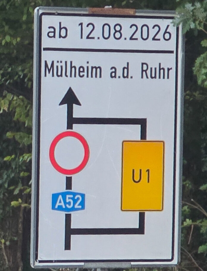 Breitscheid 1 Die Umleitungsempfehlung für die Dauer der Sperrung der B1 zwischen Mülheim und Ratingen Breitscheid, Bild: Alexander Heinz