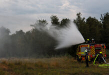 Jeder Liter Wasser zählt Übung der FW Ratingen, Löschzug der Freiwilligen Feuerwehr Breitscheid, Bild: Alexander Heinz