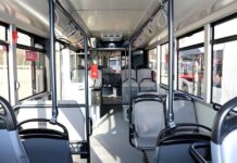 773er Bus fährt ab September in Ratingen häufiger Ein noch leerer Bus der Rheinbahn. Foto: Volkmann