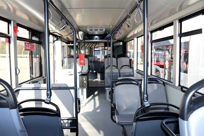 IMG_2705 Ein noch leerer Bus der Rheinbahn. Foto: Volkmann