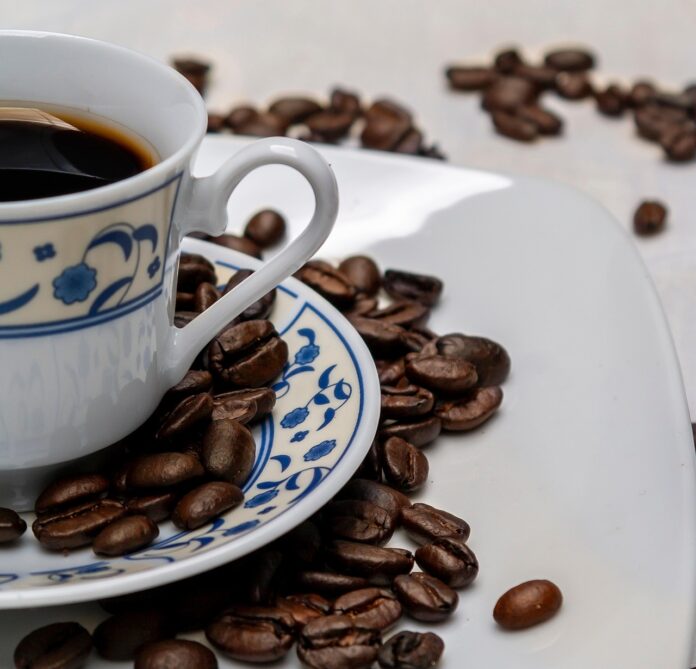 arturo_anez-coffee-8342636_1920 Das Nachbarschaftsfrühstück lädt zum Austausch ein. Foto: (Symbolbild) pixabay