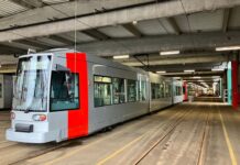 „CALO on Tour“: Rheinbahn bringt digitales Ticketing direkt zu den Menschen Bahnen stehen in einem Depot der Rheinbahn in Düsseldorf. Foto: Volker Danisch/dpa