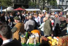 Reibekuchen, Flammkuchen und Spätzle: Der Ratinger Bauernmarkt steht an Bereits zum 30. Mal wird der Bauernmarkt in Ratingens Innenstadt stattfinden. Foto: City-Kauf Ratingen