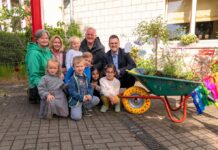 Tag der offenen Tür: Städtische Kindertageseinrichtung stellt sich vor Kinder der städtischen Kindertageseinrichtung bei einem Projekt. Foto: Stadt Ratingen
