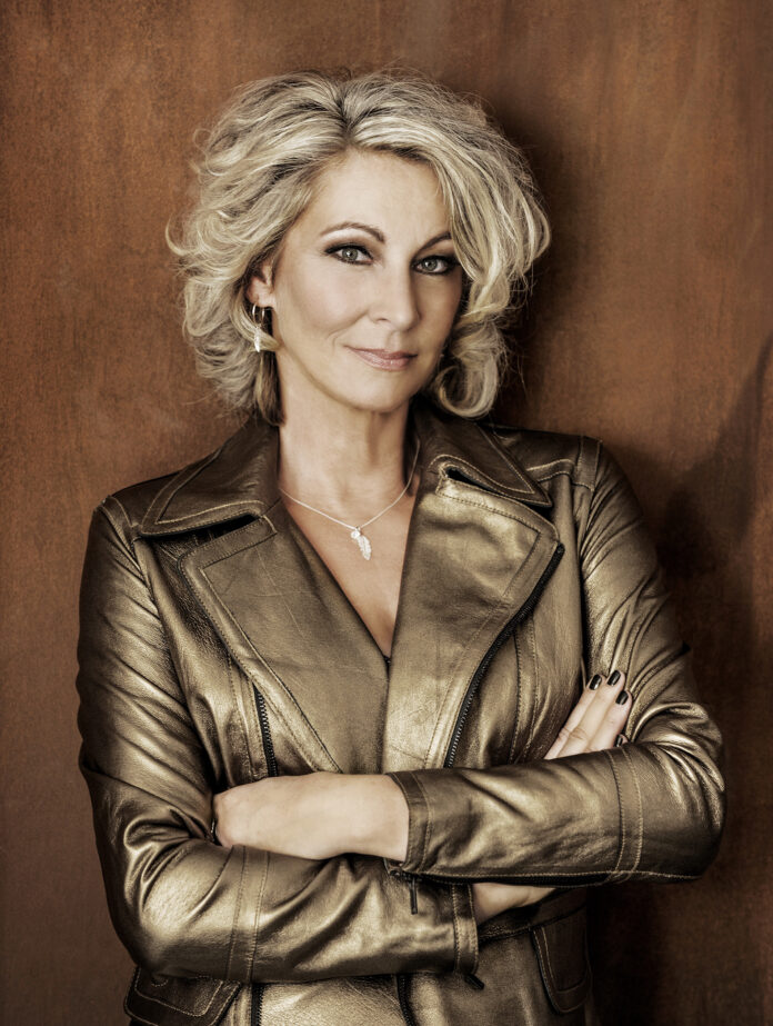 Claudia Jung-Pressefoto 3_ManfredEsser Die Schlager-Ikone Claudia Jung kommt am 18. September nach Ratingen., Bild: Manfred Esser