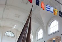 Vom Schwimmbad aufs Schiff – und mitten in die Fußballgeschichte Blick in die Schwimmhalle die jetzt ein Museum ist, Bild: Michael Baaske