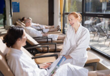 Entspannung nach Feierabend: Stadtwerke geben Termine der After-Work-Sauna bekannt Auch in der Saison 2026/27 findet im Allwetterbad wieder regelmäßig die After-Work-Sauna statt. Foto: Ansgar Werrelmann im Auftrag der Stadtwerke Ratingen