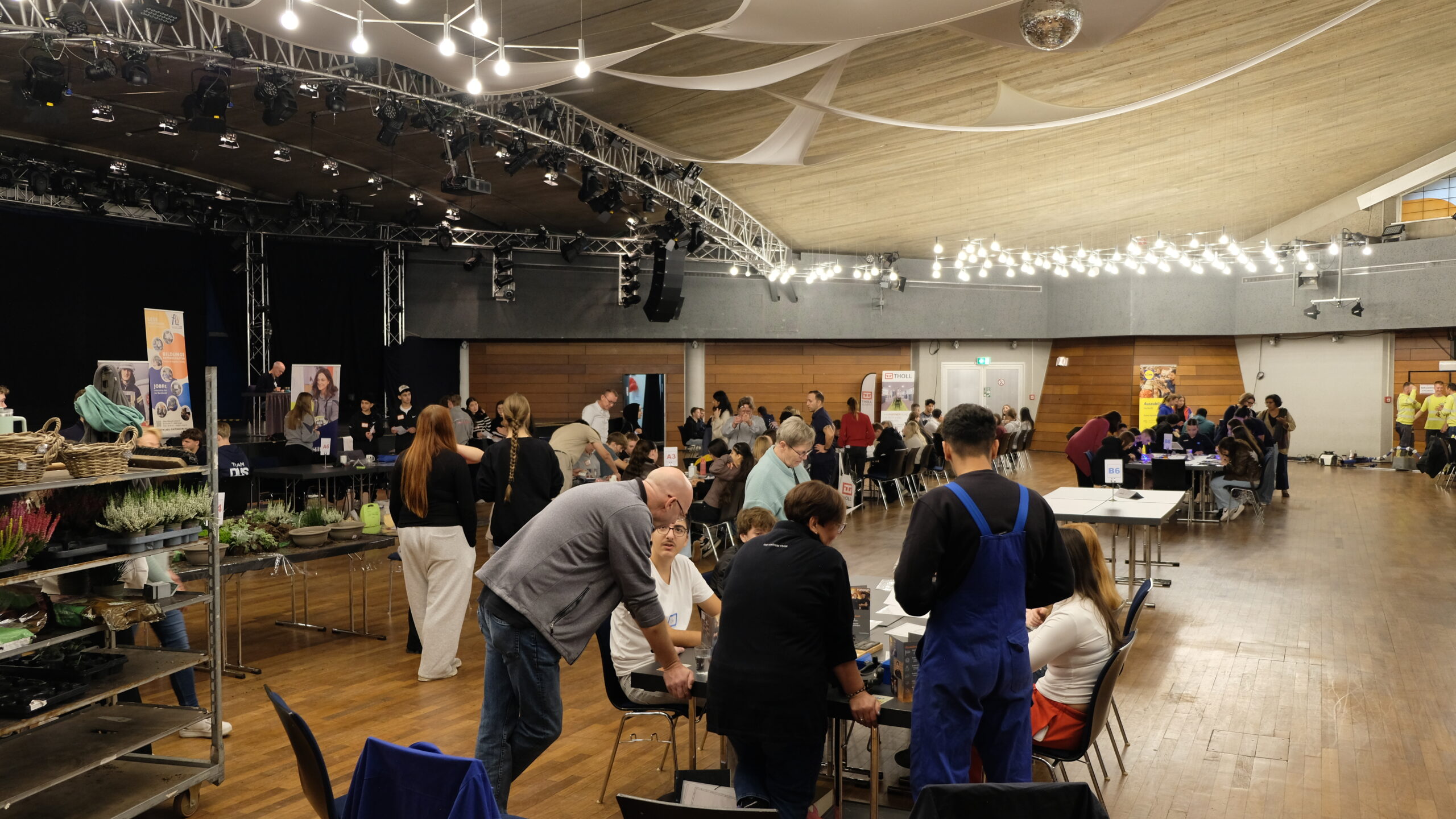 Blick in die Stadthalle während der ABL Veranstaltung, Bild: ABL Ratingen