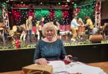Gemeinsam unterwegs: VdK Ratingen lädt zum Mitmachen ein Yvonne Jost bei der Weihnachtsfeier des VdK im letzten Jahr, Bild: Alexander Heinz