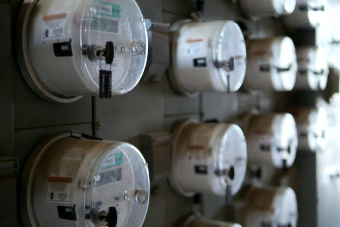 jillrose999-electric-meter-5229750 Stromzähler hängen an einer Wand. Foto: pixabay (Symbolbild)