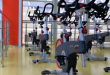 Ratingen: sechsstündiger Indoor-Cycling-Marathon Indoor-Cycling-Geräte stehen bereit. Foto: pixabay/Symbolbild